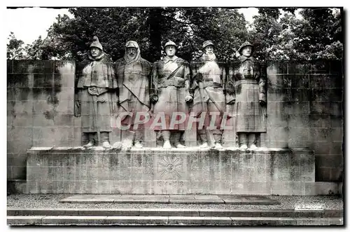 Cartes postales moderne Verdun Monument Aux Enfants De Verdun Militaria