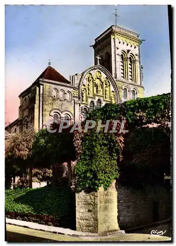 Cartes postales moderne Vezelay La Basilique Et La Maison Romane