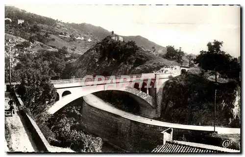 Cartes postales moderne Thiers Le Pont Et La Chapelle Saint Roch