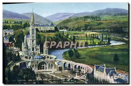 Cartes postales moderne Lourdes La Basilique Vue Du Chateau Fort