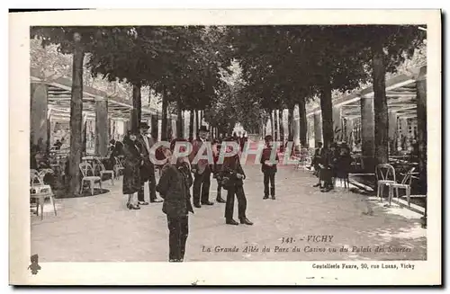 Ansichtskarte AK Vichy La Grande Allee du Parc du Casino vu du Palais des sources