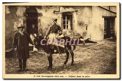 Cartes postales Les Auvergnats chez eux Depart pour la foire Folklore