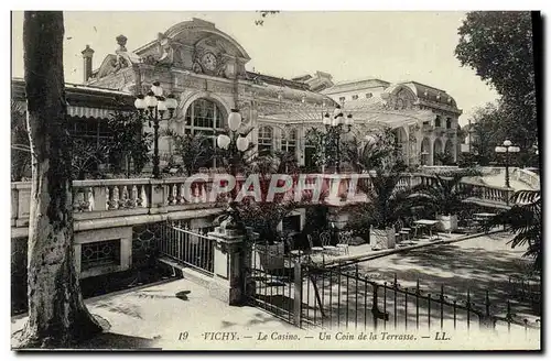 Ansichtskarte AK Vichy Le casino Un coin de la terrasse