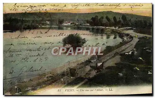 Cartes postales Vichy Une Vue sur l&#39Allier