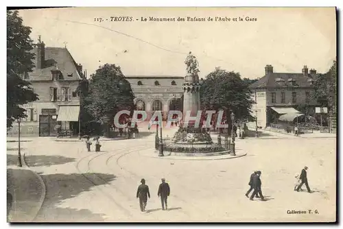 Cartes postales Troyes Le Monument Des Enfants De l&#39Aube Et La Gare