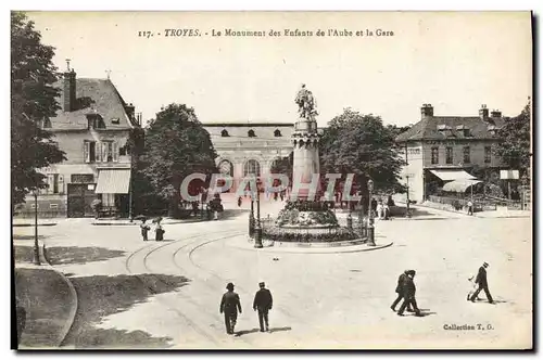 Cartes postales Troyes Le Monument Des Enfants De l&#39Aube Et La Gare