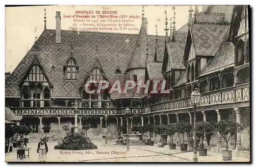 Cartes postales Hospices De Beaune Cour d&#39honneur de l&#39hotel Dieu