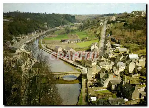 Cartes postales moderne Dinan sur sa crete de Remparts aux aguets de la vallee