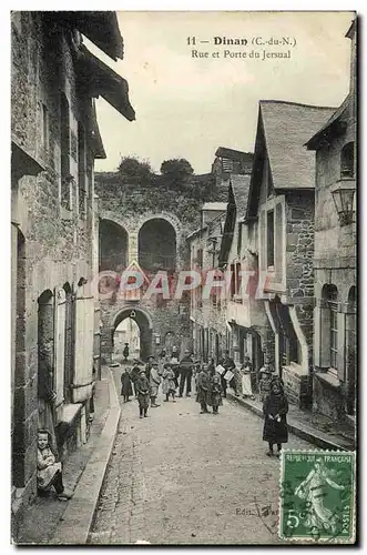 Ansichtskarte AK Dinan Rue et Porte du Jersual Enfants