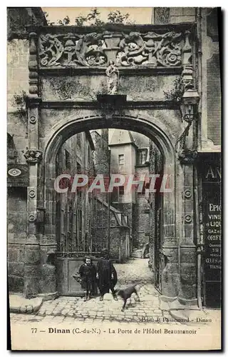 Ansichtskarte AK Dinan La Porte de Hotel Beaumanoir Enfants