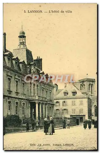 Ansichtskarte AK Lannion L&#39Hotel de Ville Femmes Folklore