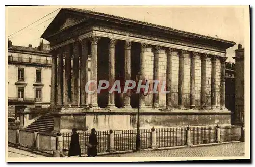 Cartes postales Nimes La Maison Carree