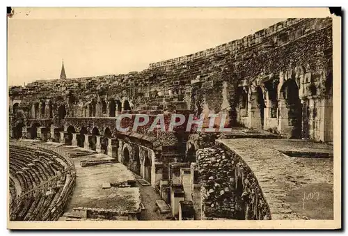 Cartes postales Nimes L'Interieur des Arenes Galeries et Gradins