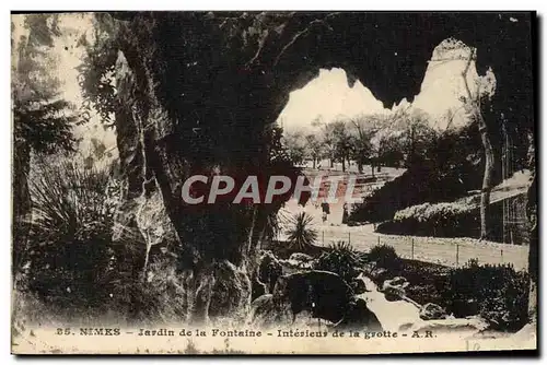 Cartes postales Nimes Jardin De la Fontaine Interieur De La Grotte