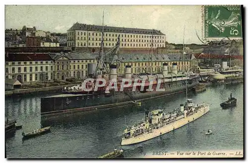 Ansichtskarte AK Brest Vue Sur Le Port De Guerre Bateaux