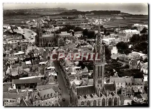 Cartes postales moderne Saint Pol De Leon Vue Aerienne de la rue General Leclerc