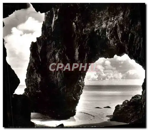 Cartes postales moderne Morgat Les petites grottes de la pointe de Rulianec