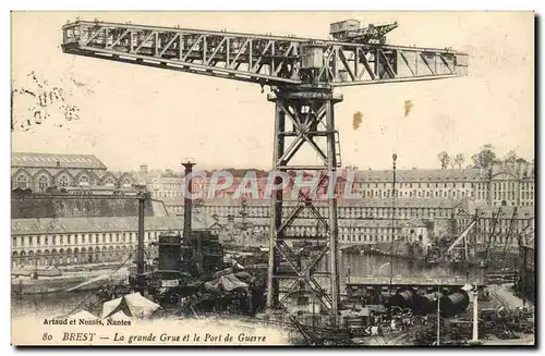 Cartes postales Brest La Grande Grue et le Port de Guerre Bateaux