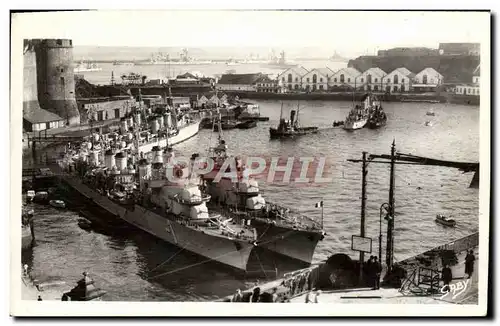 Cartes postales moderne Brest Contre Torpilleurs dans la Penfeld Au fond la rade Bateaux