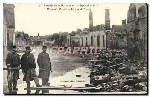 Ansichtskarte AK Bataille de la Marne Revigny La rue de Vitry Militaria