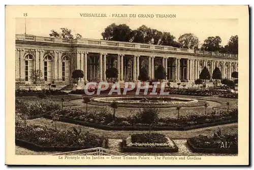 Cartes postales Versailles Palais Du Grand Trianon Le peristyle et les jardins