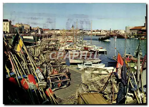 Cartes postales moderne Les Sables d'Olonne Le Port vers la Chaume Bateaux