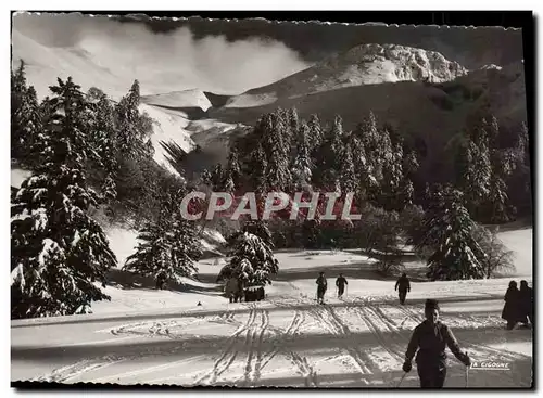 Cartes postales moderne Mont Dore Les Bains Les Champs de Neige au pied de Sancy Puy de Pan de la Grange