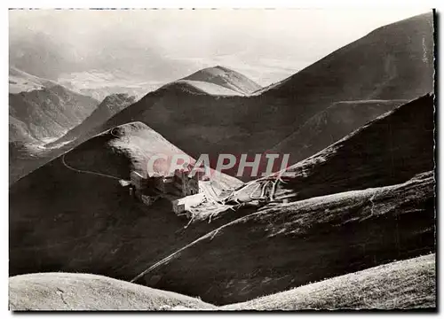 Cartes postales moderne Pelerinage De ND de La Salette Le sanctuaire dans une eclaircie