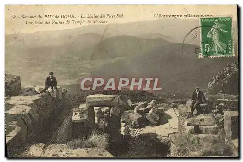 Cartes postales L&#39Auvergne Pittoresque Sommet Du Puy De Dome La Chaine Des Puys Sud Vue prise des ruines du t