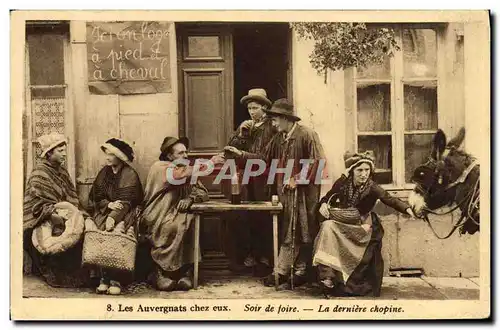 Cartes postales Les Auvergnats Chez Eux Soir De Foire La Derniere Chopine Folklore Ane