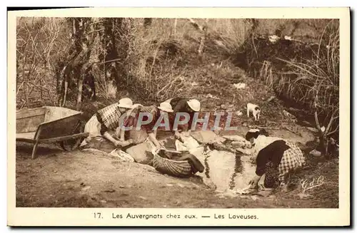 Cartes postales Les Auvergnats Chez Eux Les Laveuses Femmes Folklore