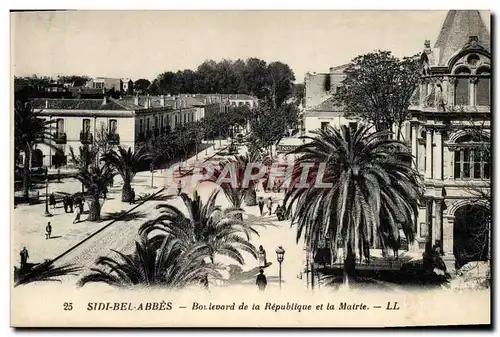 Cartes postales Sidi Bel Abbes Boulevard De La Republique Et La Mairie