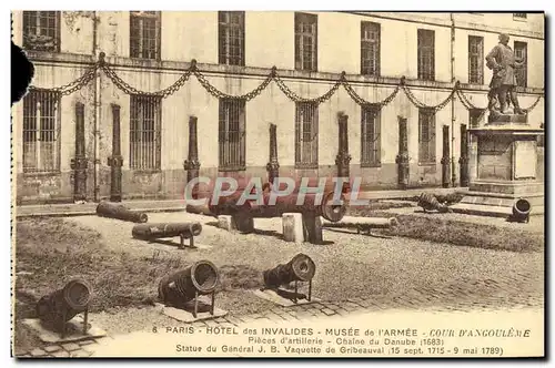 Cartes postales Paris Hotel Des invalides Musee De l&#39Armee Cour d&#39Angouleme Pieces d&#39artillerie Chaine