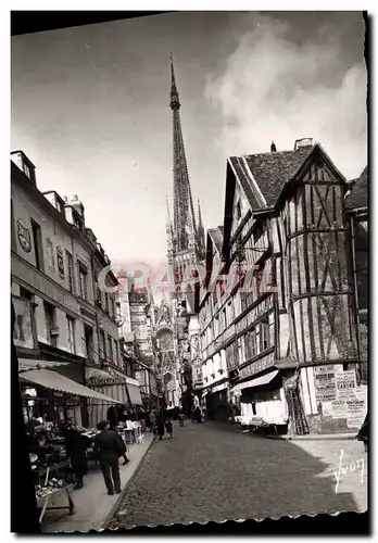 Cartes postales moderne Rouen Vieilles Maisons Et Fleche De La Cathedrale