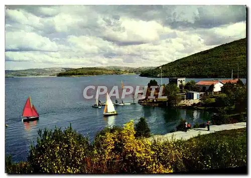 Cartes postales moderne Le Limousin Touristique Pres De Peyrat Le Chateau Le Lac De Vassivieres