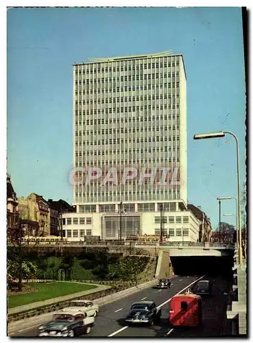 Cartes postales moderne Bruxelles Building de la Prevayance Saciale et tunnel