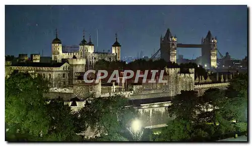 Cartes postales moderne The Tower at Night London