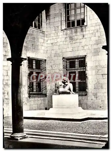 Moderne Karte Perpignan Dans le Patio de la Mairie la Pensee d&#39apres Maillol