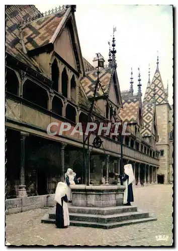 Cartes postales moderne Beaune Hotel Dieu La Cour d&#39Honneur et les Soeurs Hospitalieres