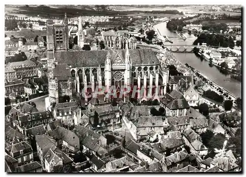 Cartes postales moderne Avion Au Dessus De Auxerre La Cathedrale St Etienne