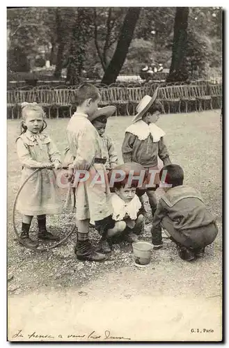 Cartes postales Enfants au parc