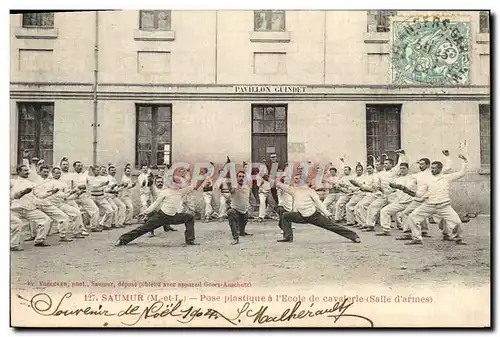 Cartes postales Saumur Pose Plastique a l&#39Ecole de cavalerie Escrime
