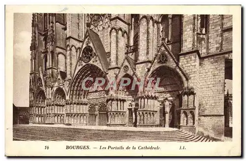 Ansichtskarte AK Bourges Les Portails de la Cathedrale