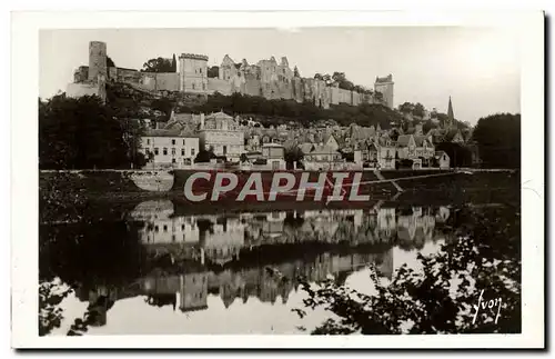 Cartes postales Chinon Le chateau vu des bords de la Vienne