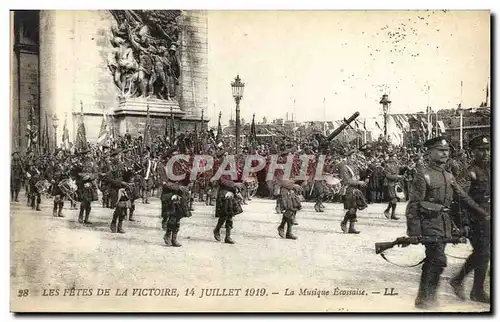 Ansichtskarte AK Les Fetes De La Victoire 14 Juillet 1919 La musique ecossaise Militaria