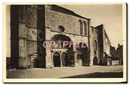 Cartes postales Avallon Facade Et Portails De l'Eglise St Lazare