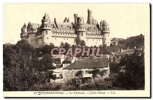 Ansichtskarte AK Pierrefonds Le Chateau Facade Ouest