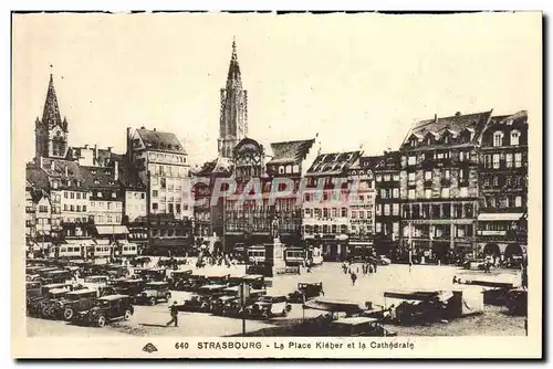 Cartes postales Strasbourg La Place Kleber et la Cathedrale