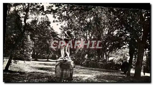 Cartes postales moderne Toulouse Une pelouse au jardin des Plantes Groupe Le retour de Seysse