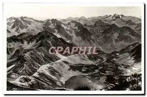 Cartes postales moderne Le Pic du Midi Panorama pris du terminus de la route a 2640m En bas Col de Sencours et Lac d&#39